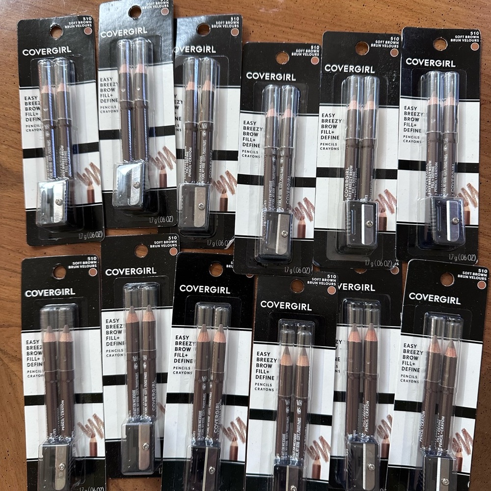 Last set of 12 Covergirl Brow Pencil Set in Soft Brown